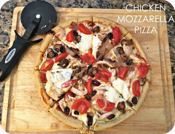 Chicken Moz Pizza