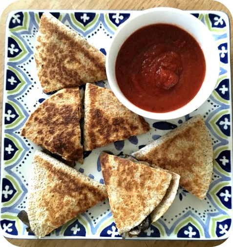 Steak and Mushroom Pizza-Dillas